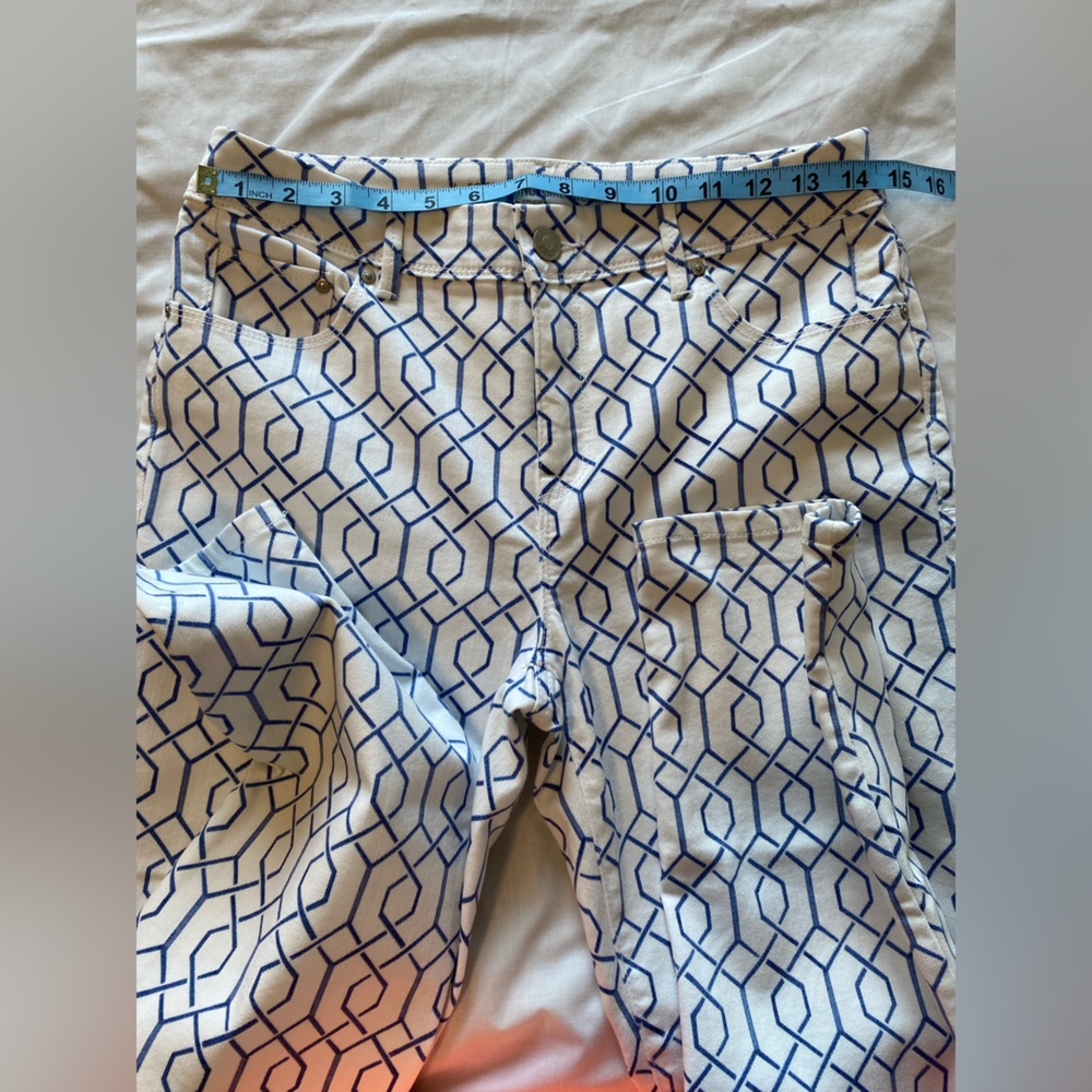 Chico’s Slimming Trellis Tile Girlfriend crop size 0 - Picture 9 of 12